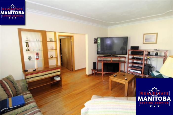 Property 348 Manitoba Ave img1