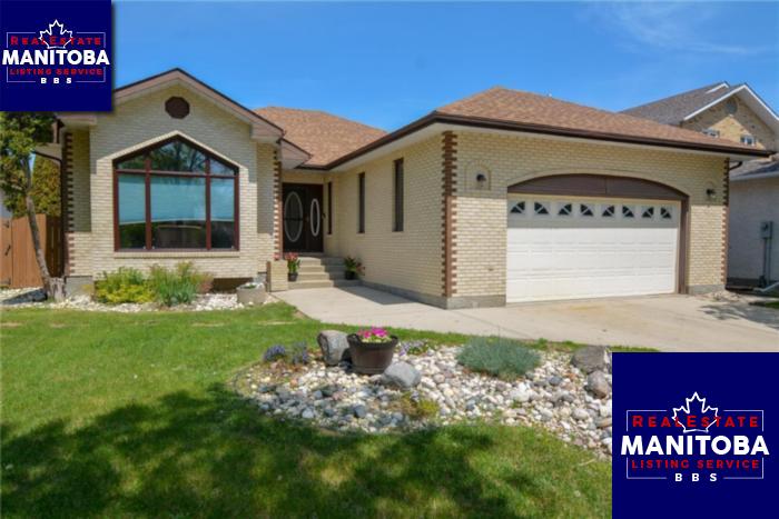 Property 27 Strewchuk Bay Main image