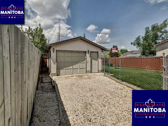 Property 8 Deepwood Cove img1