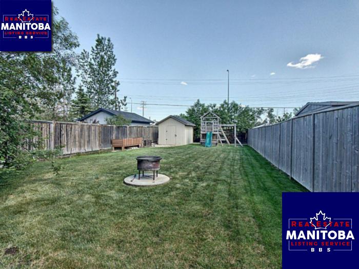 Property 121 St Moritz Rd img1