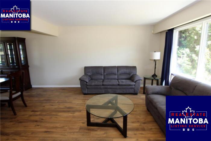 Property 325 Booth Dr img1