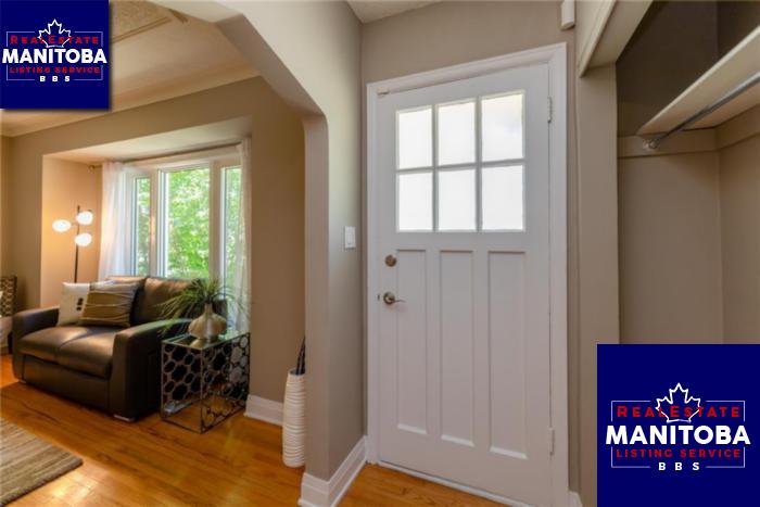 Property 482 Mcnaughton Ave img1