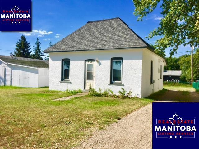 Property 960 6th Ave S Main image