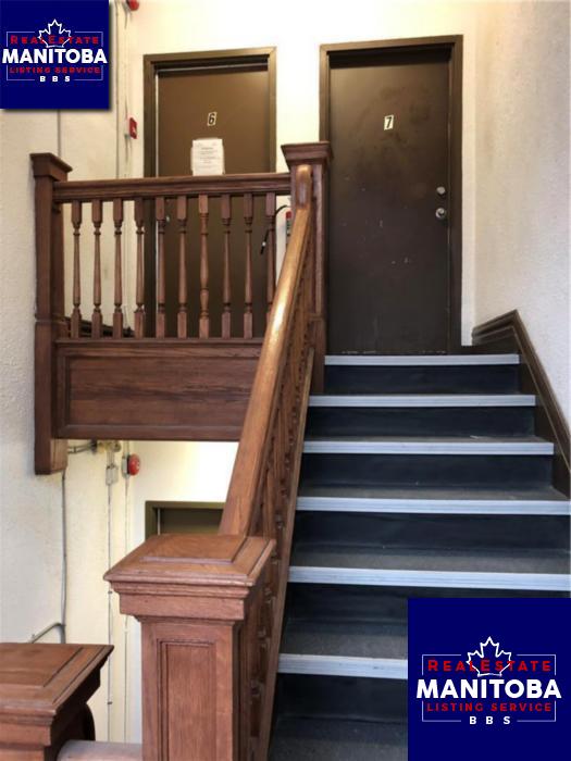 Property 6 563 William Ave img1