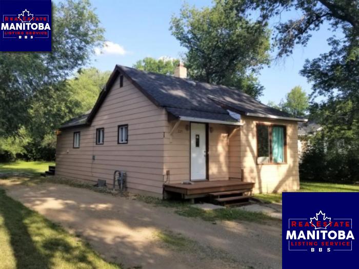 Property 221 10th St Main image