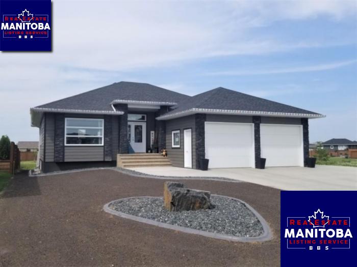 Property 9 Oriole Bay Main image