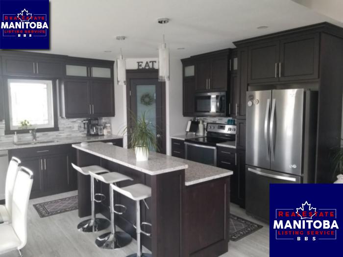 Property 9 Oriole Bay img1