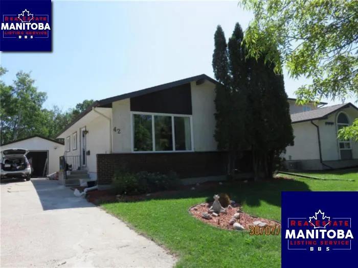 42 Bergman Cr, Winnipeg