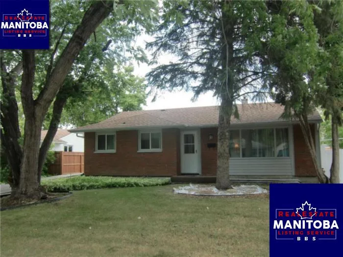 15 Loyola Bay, Winnipeg