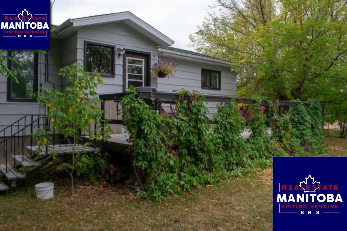 Property 135 Scott Cr img1