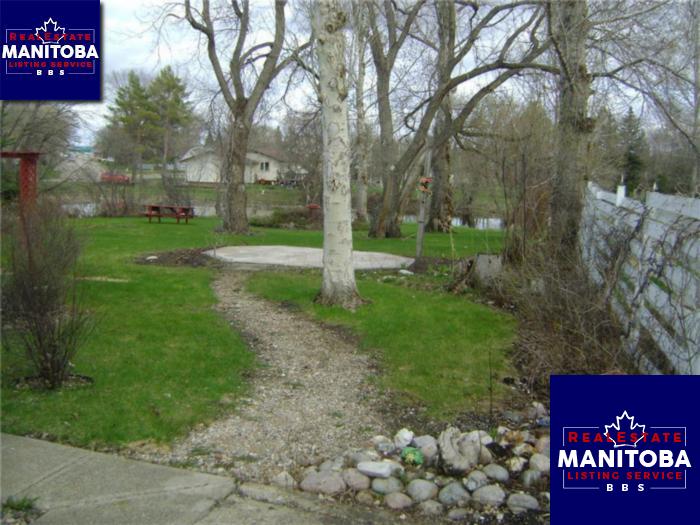 Property 331 Bridge St img1