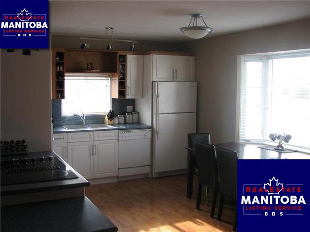 Property 852 Hogan Ave S img1