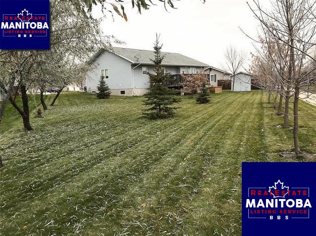 Property 12 Falcon Bay img1