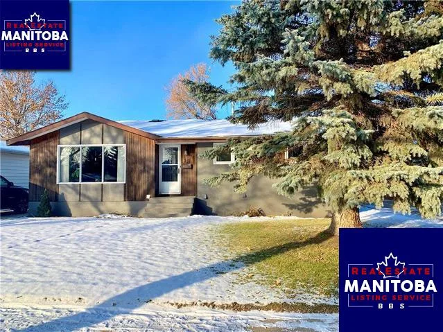 18 River Ave E, Dauphin