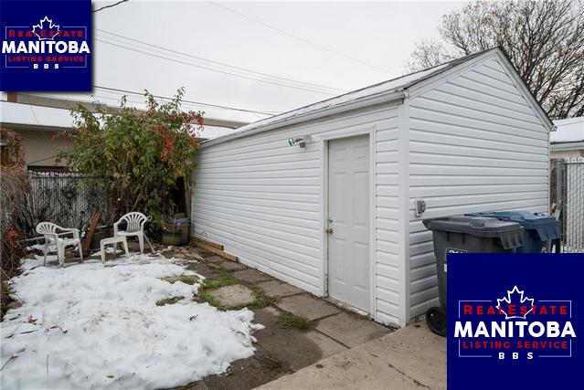 Property 227 Bowman Ave img1