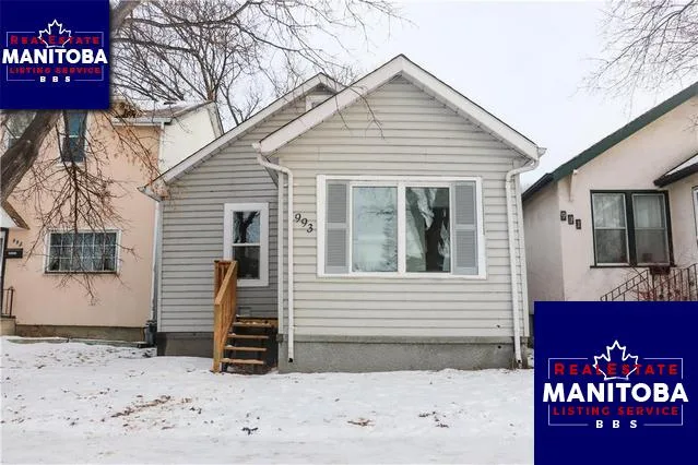 993 Strathcona St, Winnipeg