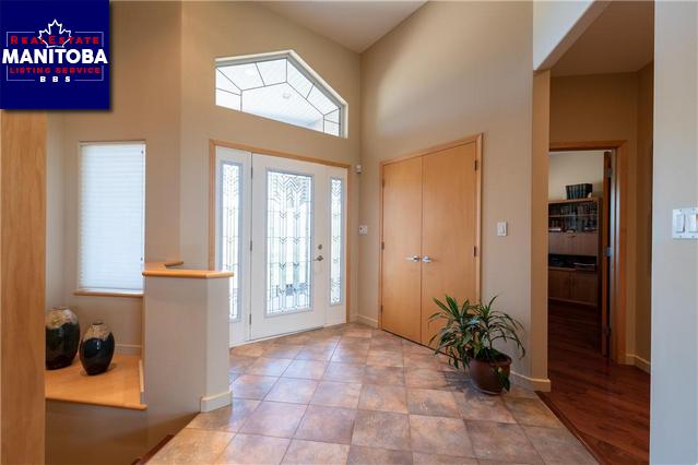 Property 70 Waterview Dr img1