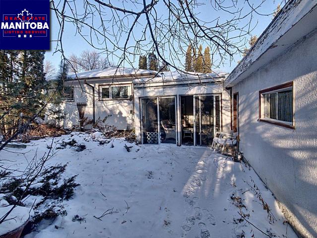 Property 132 Frasers Grv img1