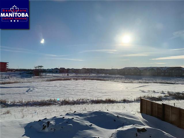 Property 241 Bonaventure Dr img1