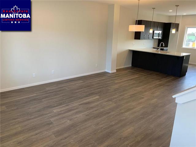 Property 677 De La Seigneurie Blvd img1