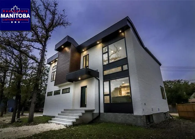 767 Point Rd, Winnipeg