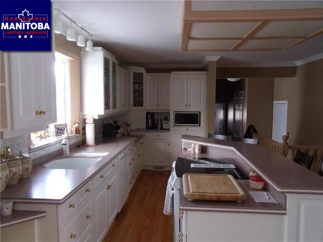 Property 8 Tulip Bay img1