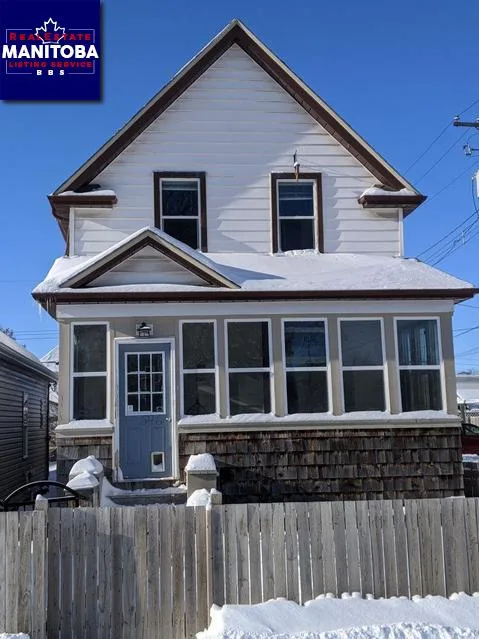 546 Home St, Winnipeg