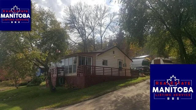 21 Sunnyside Beach Rd, Pelican Lake