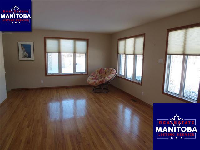 Property 662 Church Rd W img1