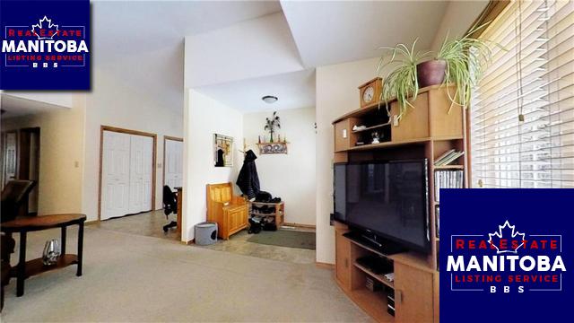 Property 14 Cedar Ave img1