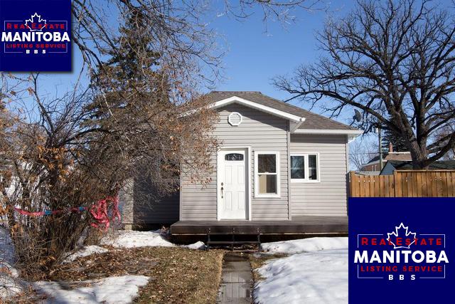 Property 111 1st St Se img1