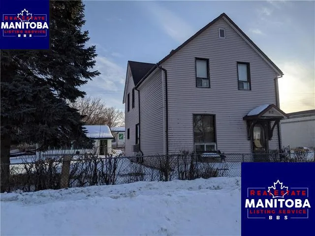 212 Queen Ave, Selkirk