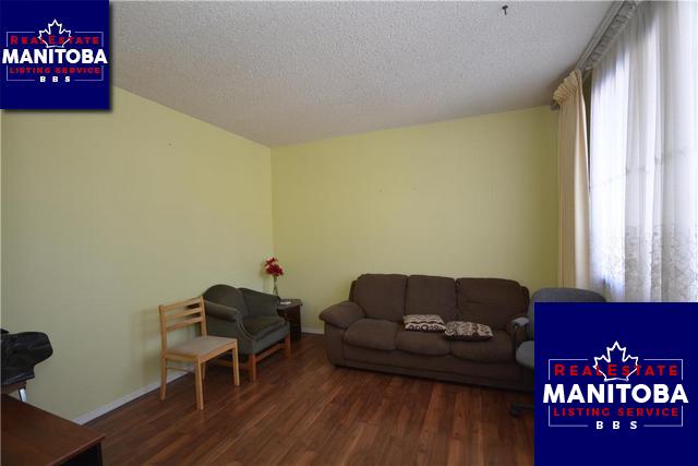 Property 605 Spence St img1