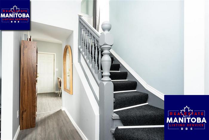 Property 141 Meade St N img1