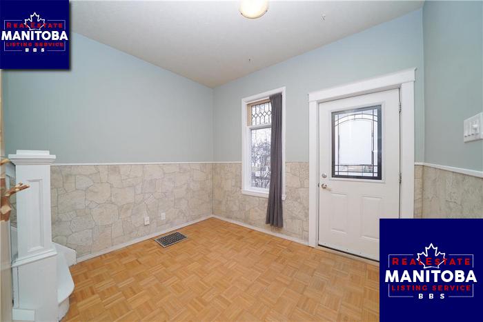 Property 694 College Ave img1