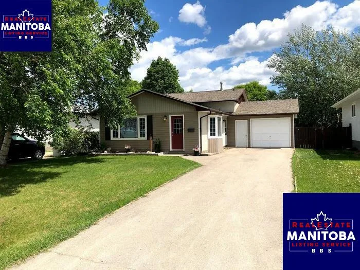 862 10th St Nw, Portage La Prairie