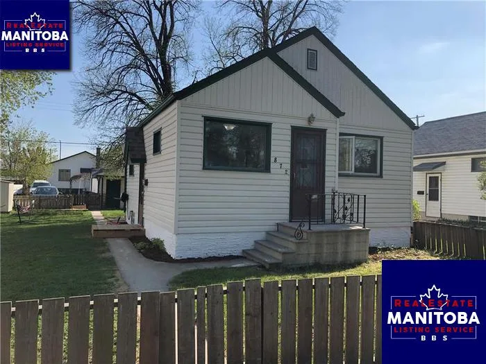 872 Beach Ave, Winnipeg