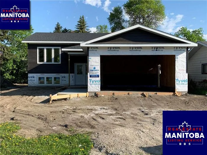 433 Caithness St, Portage La Prairie