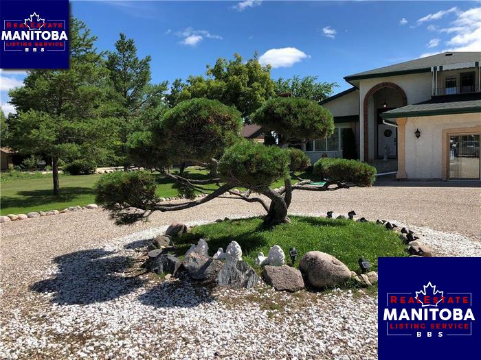 Property 19 Centennial Pl img1