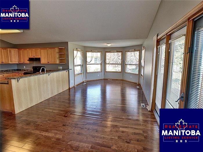 Property 23 25 Peres Oblats Dr img1