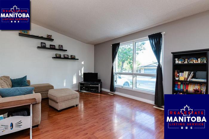 Property 43 Spruce Thicket Walk img1