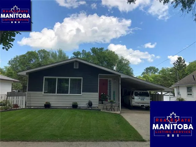 680 Cook St, Boissevain