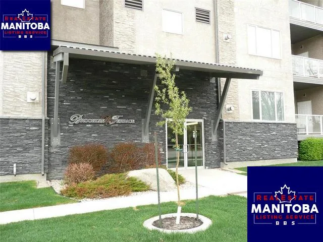 301 388 First St, Steinbach