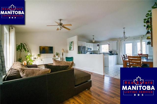 Property 128 Jardine St N img1