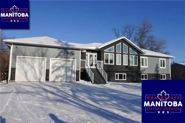 241 Hoddinott Rd, East St Paul