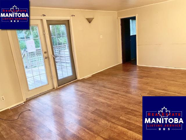 Property 130 Thomas Dr img1