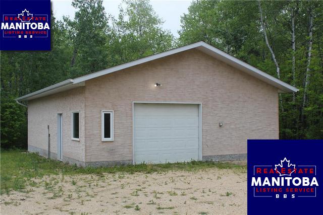 Property 34 Pinawa Place img1