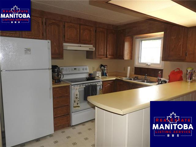 Property 16 Mcmillan Bay img1