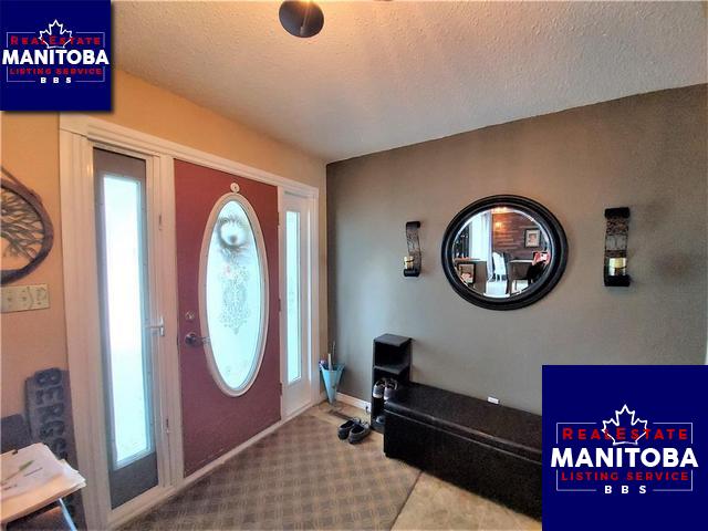 Property 156 Railroad Avenue E img1