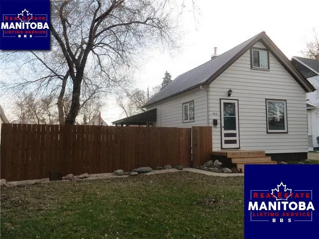 121 5th Avenue Ne, Dauphin